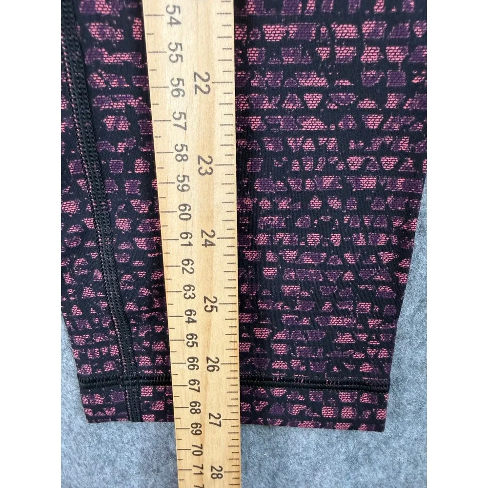 Lululemon Athletica Purple Black Mosaic Crop Leggings Size 6 High Rise Yoga